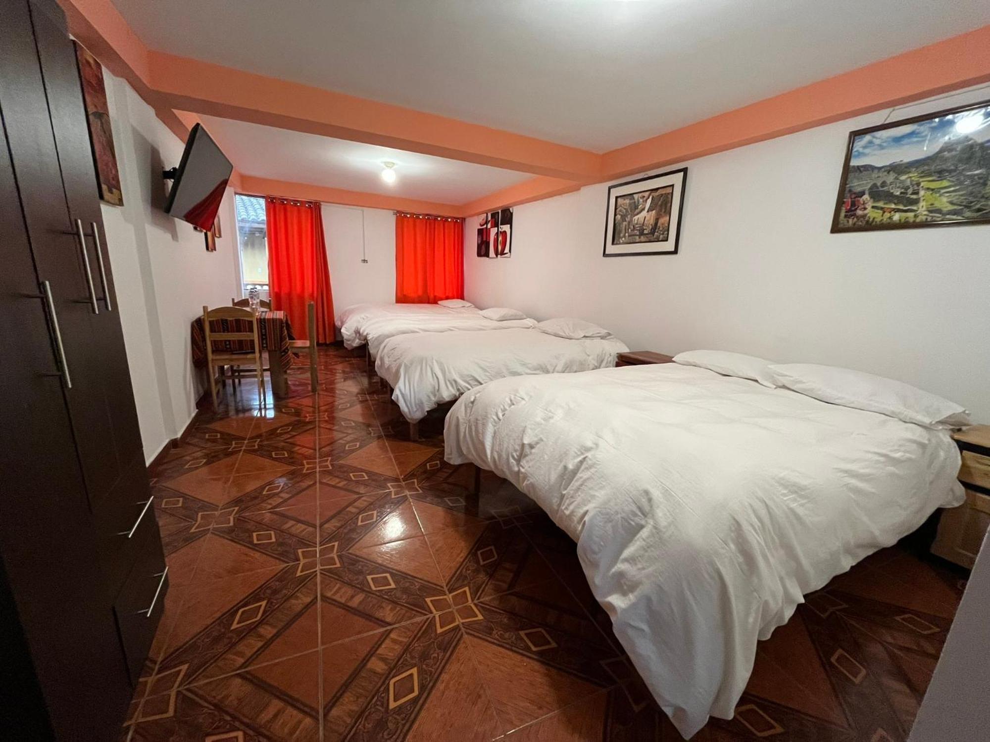 Hostal Apu Qhawarina オランテイタンボ エクステリア 写真